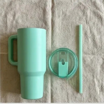 750ml Tumbler with Handle & Straw, Leakproof Lid, Travel Coffee Cup for Office, Car & Home (Random Color)